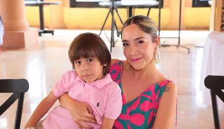  Alexander Pacheco e Itzel Infante.