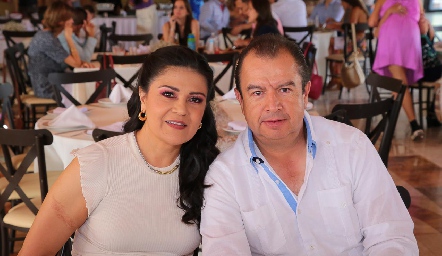  Ana y Jesús Ortiz.