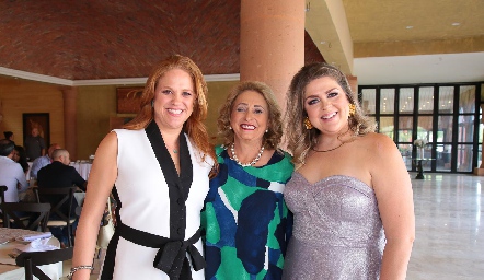  Elisa Vilet, Alicia Cabrero y Karla Vilet.