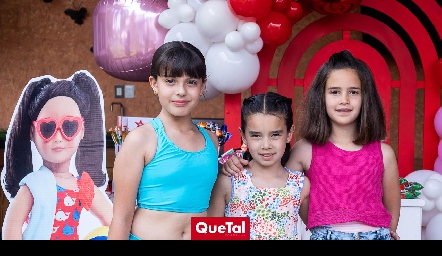  Ana Paola, Ale y Valeria.
