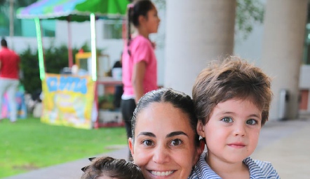  Ana Lucía, Mariana y Alejandro.