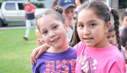  Emma y Victoria.