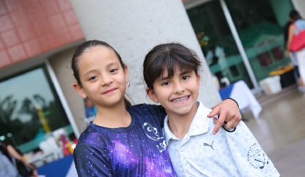  María Inés Morón y Fernanda de Alba.