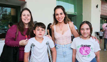  Milla Nemer, Matías, María Rodríguez y Arantza.