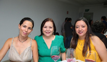  Mariana Ornelas, Leticia Pruneda y Leticia Rivera.