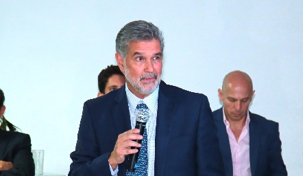  Dr. José Luis Leiva.