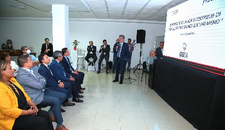  Dr. José Luis Leiva.
