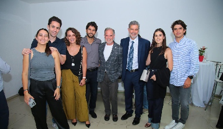  Familia Leiva Martínez con  Xavier Escudero.
