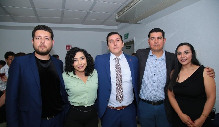  Fernando Quiñones, Nayelli Álvarez, José Linares, Aarón Medina y Adriana Saldierna.