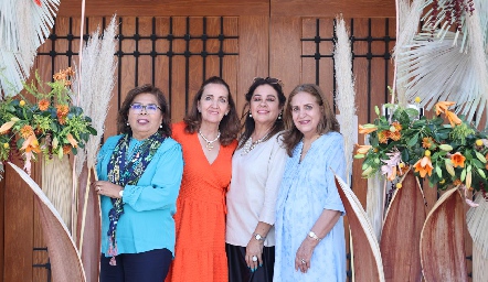  Carmelita Vázquez, Mónica Alcalde, Silvia Esparza y Marta Acebedo.