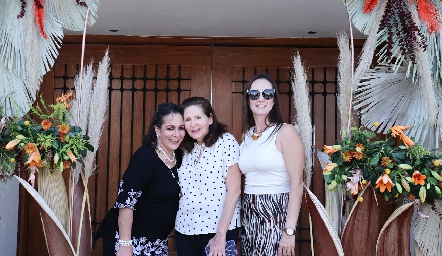  Lila González, Lila Ahumada y Adriana Dibildox.