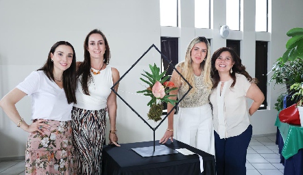 Maitu Montes, Adriana Dibildox, Tessi Toranzo y Lizbeth Lara.
