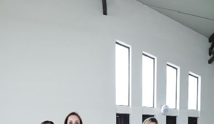  Maitu Montes, Adriana Dibildox, Tessi Toranzo y Lizbeth Lara.