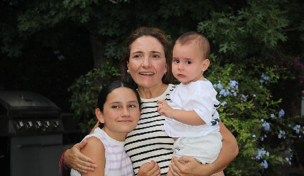  Maite Quibrera, María José Abaroa y Jerónimo.