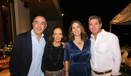  Fernando López, Daniela Coulón, Gaby Aranda y Gustavo González.