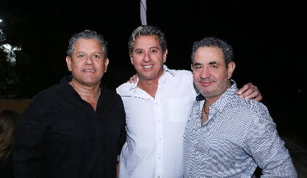  José Guevara, Gustavo González y Juan Gallegos.