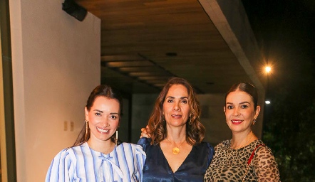  Paloma González, Gaby Aranda y Geo Rivera.