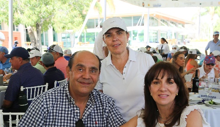  Jesús Curiel, Anabell Valle y Pituca Espinosa.