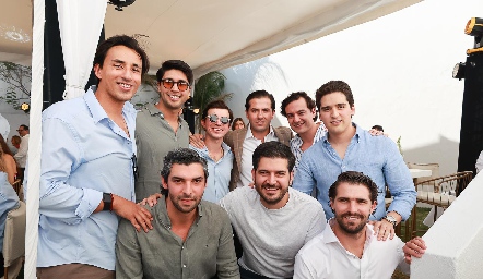  Lalo Hermosillo, Andrés Tobías, Santiago Guzmán, Mauricio Torres , Omar Payán, Alejandro Hinojosa, Jerónimo Labastida, Polo Stevens y Gerardo Gómez.