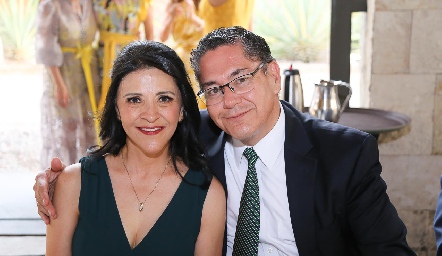  Leticia y Alfonso Castillo.