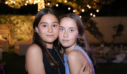  Rafaella y Paula.