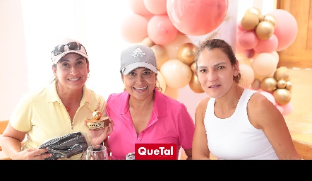  Blanca González, Paty Lara y Maricela Pérez.