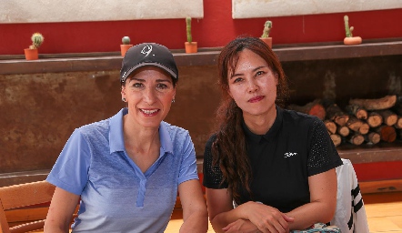  Roxana Fernández y Rosa.