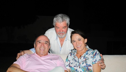  Carlos Rangel, Lico Ruiz y Lucía Rangel.