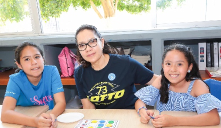  Marbella, Angélica e Ivanna.