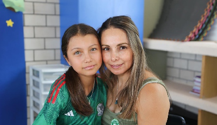  Regina y Paty.