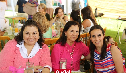  Mariana, Tere y Tere.