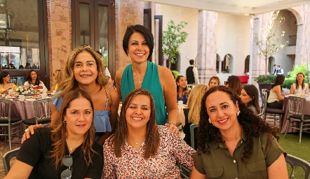  Milisa Crespo, Zaira Ríos, Ruth Pierdant, Carolina Rodríguez y Liliana Zuviri.
