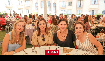  Isabel Martí, Carla Sarquis, Paulina Vivanco y María José Abaroa.
