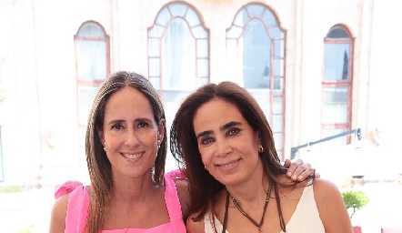  Adriana Pedroza, Cristina Chevaile, Macarena Elías y Sonia Yáñez.