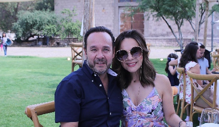  Juan Carlos Conde y Ale Díaz de León.