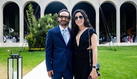  Efraín Barrera y Daniela Lavín.