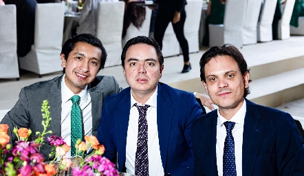  Rafael Villanueva, Antonio Guzmán y Jorge Naya.