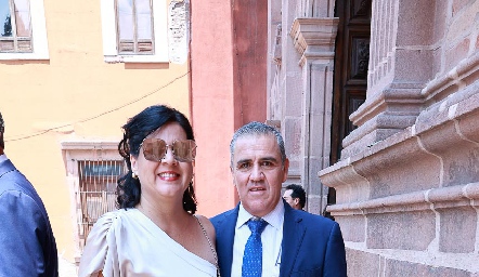  Cynthia Sánchez y Beto Gómez.