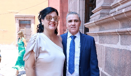  Cynthia Sánchez y Beto Gómez.