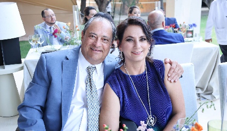 Héctor Valle y Galia Díaz.
