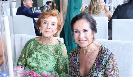  Rosa María Villarreal y Maru Díaz Infante.