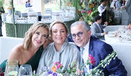  Rosy Díaz Infante, Hana y Gonzalo Robina.