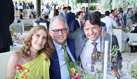  Mónica Hernández, Miguel Torres Corzo y Filiberto Herrera.