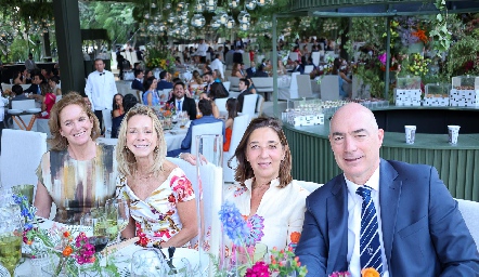  Almudena Aldama, Lourdes, Pilar Beltrán y Javier Gutiérrez.