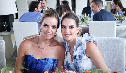  Rocío y Maripepa Muriel.