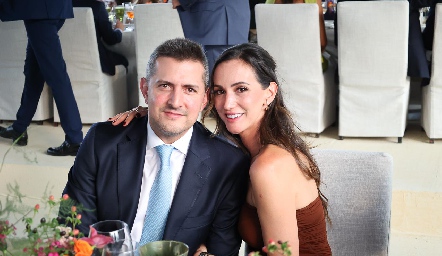  Josué y Erika Galindo.