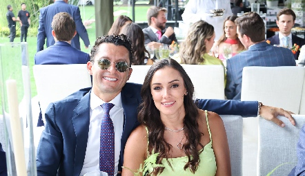 Pablo Álvarez y Priscila.
