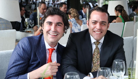  Carlos Enríquez Ordaz y Andrés Palacios.