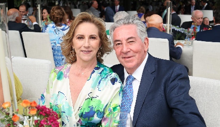  Maru Bárcena y Gabriel Sanders.