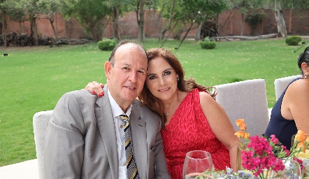  Antonio y Alba Martín.